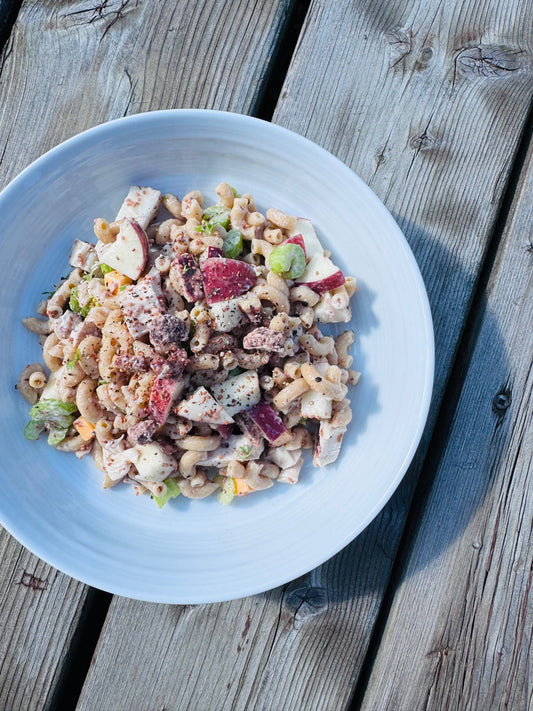 Salade de Macaroni Poulet, Pommes et Pacanes à l'érable